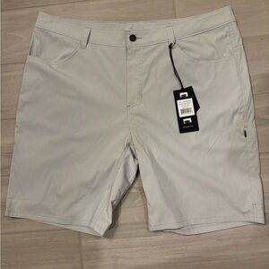 JB Langley men’s shorts‎